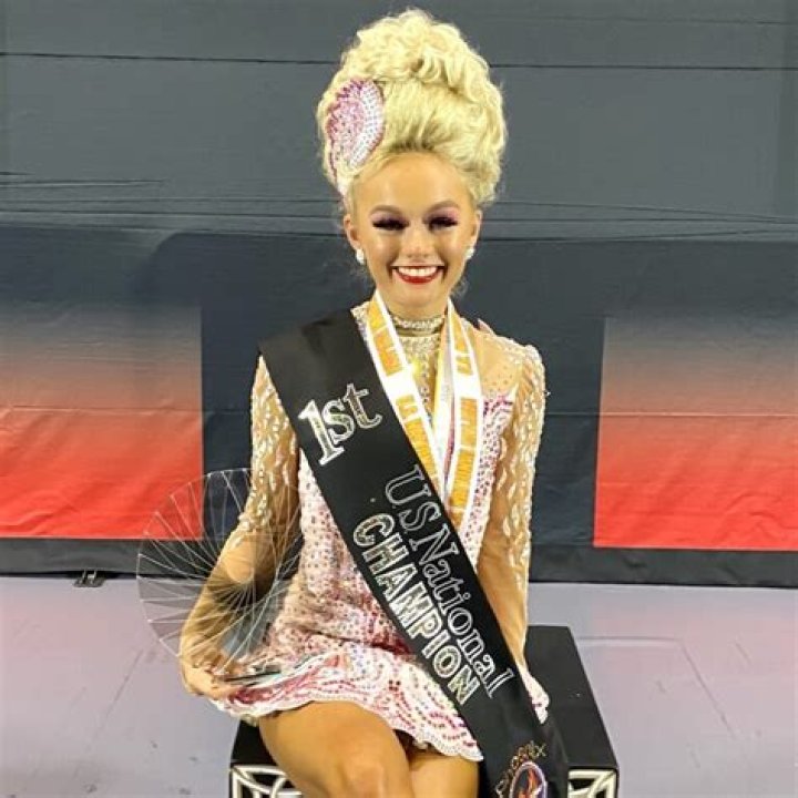 
Ilyhook Height, Weight, Net Worth, Age, Birthday, Wikipedia, Who, Nationality, Biography 